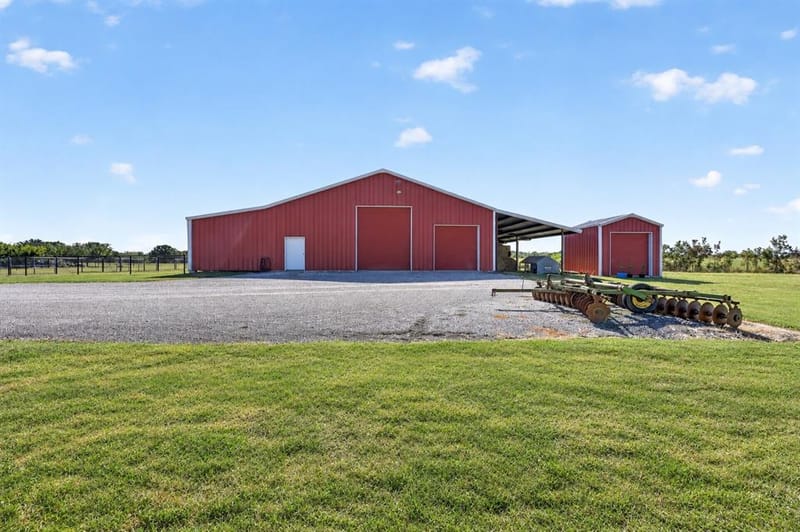 7490 County Road 423, Grandview TX 76050 - Photo 7