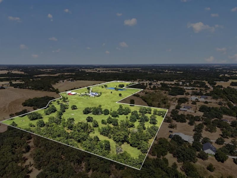 7490 County Road 423, Grandview TX 76050 - Photo 9