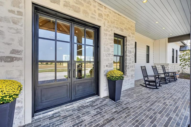 7490 County Road 423, Grandview TX 76050 - Photo 11