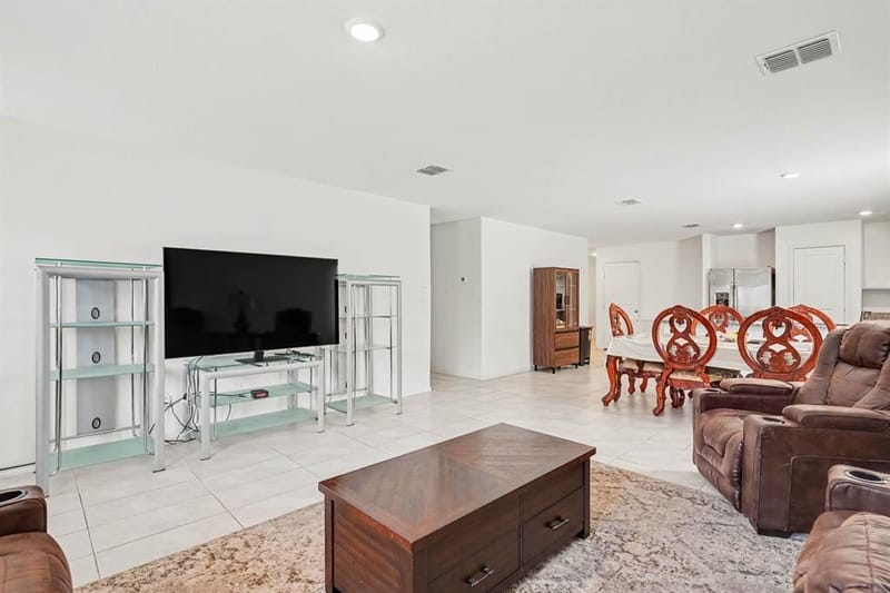 2908 Roy Road, Fort Worth TX 76119 - Photo 6
