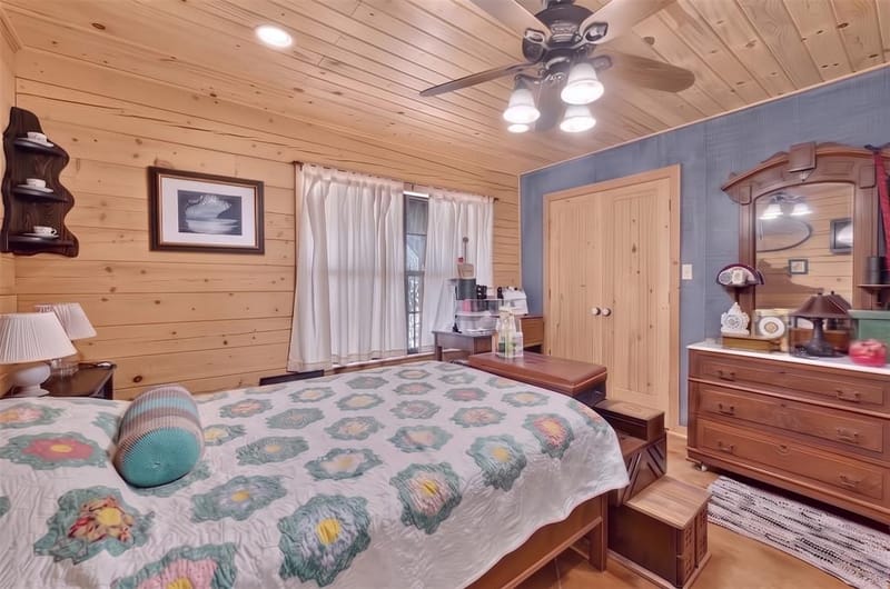 1623 Three Skillet Road, Springtown TX 76082 - Photo 23