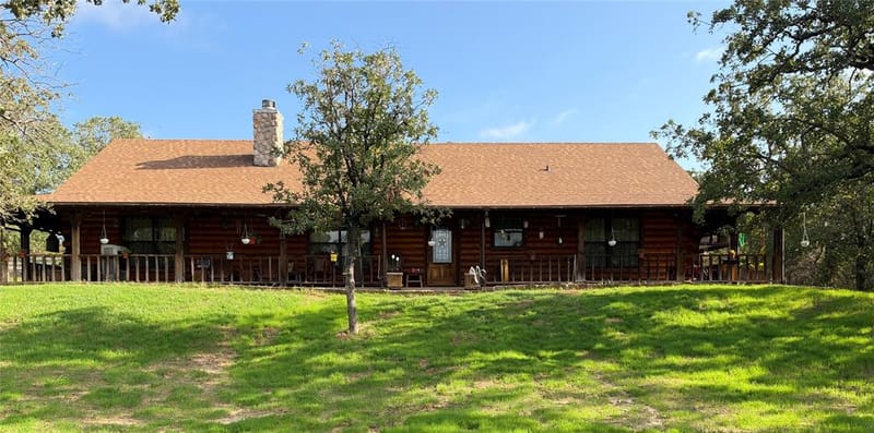 1623 Three Skillet Road, Springtown TX 76082 - Photo 2