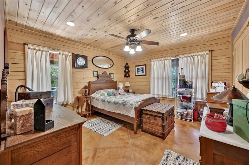 1623 Three Skillet Road, Springtown TX 76082 - Photo 22