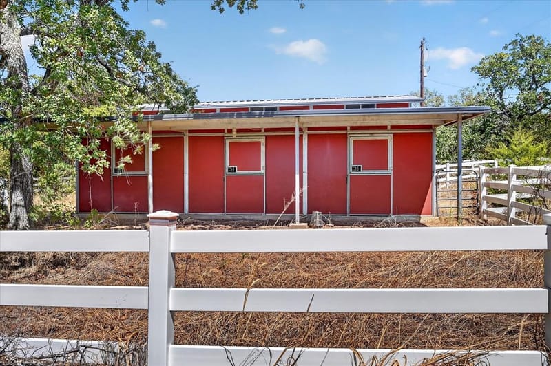 1623 Three Skillet Road, Springtown TX 76082 - Photo 34