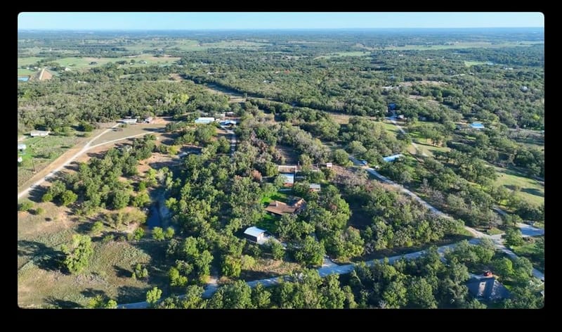 1623 Three Skillet Road, Springtown TX 76082 - Photo 37