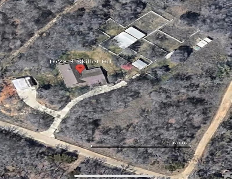 1623 Three Skillet Road, Springtown TX 76082 - Photo 39