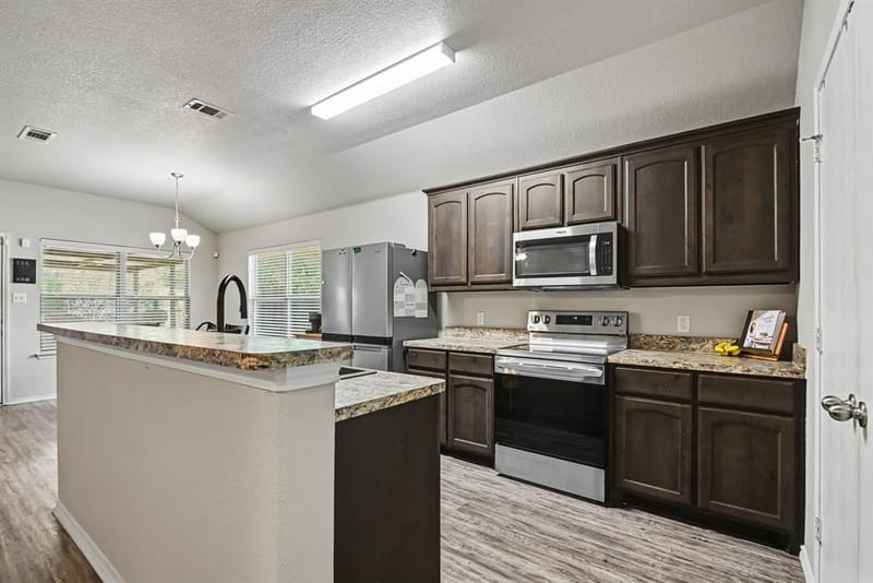 249 Walnut Bend Road, Springtown TX 76082 - Photo 8