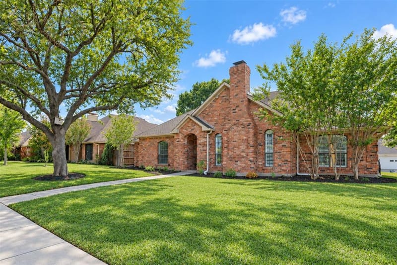 6309 Bradley Lane, Plano TX 75023 - Photo 7