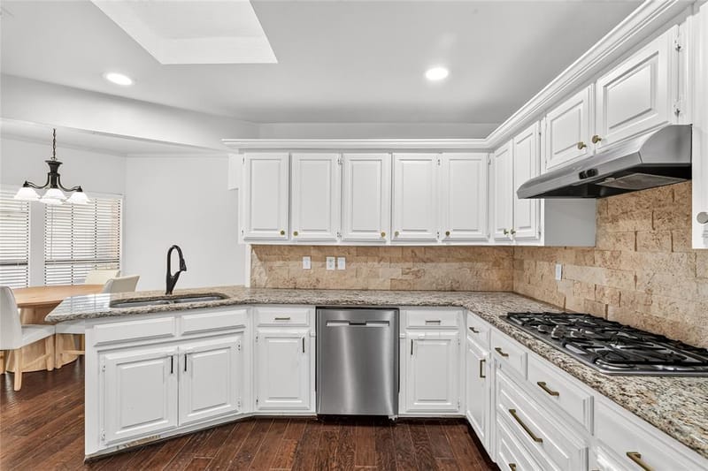 6309 Bradley Lane, Plano TX 75023 - Photo 11