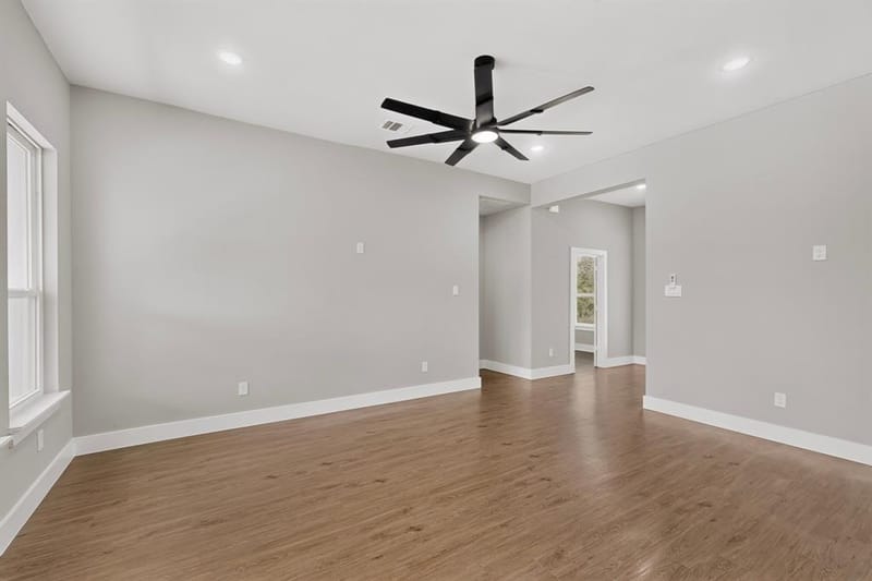 203 W Mansfield Avenue, Kennedale TX 76060 - Photo 6
