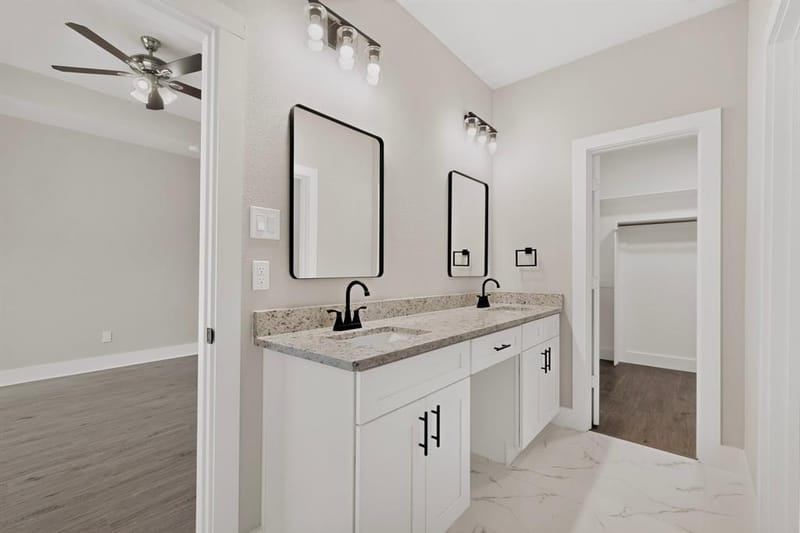 203 W Mansfield Avenue, Kennedale TX 76060 - Photo 18