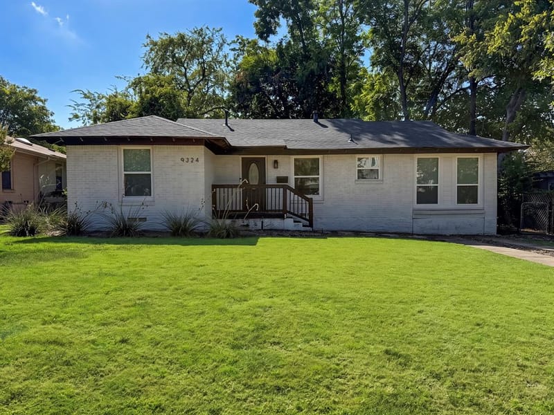 9324 Lenel Place, Dallas TX 75220 - Photo 3