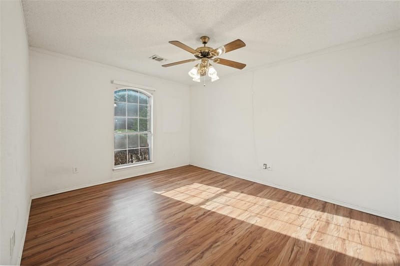 7728 Liz Lane, Watauga TX 76148 - Photo 15