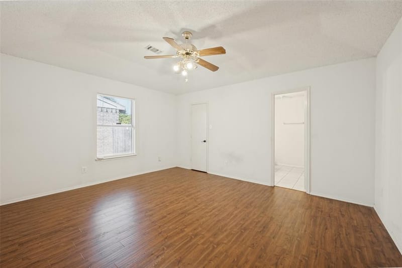 7728 Liz Lane, Watauga TX 76148 - Photo 11
