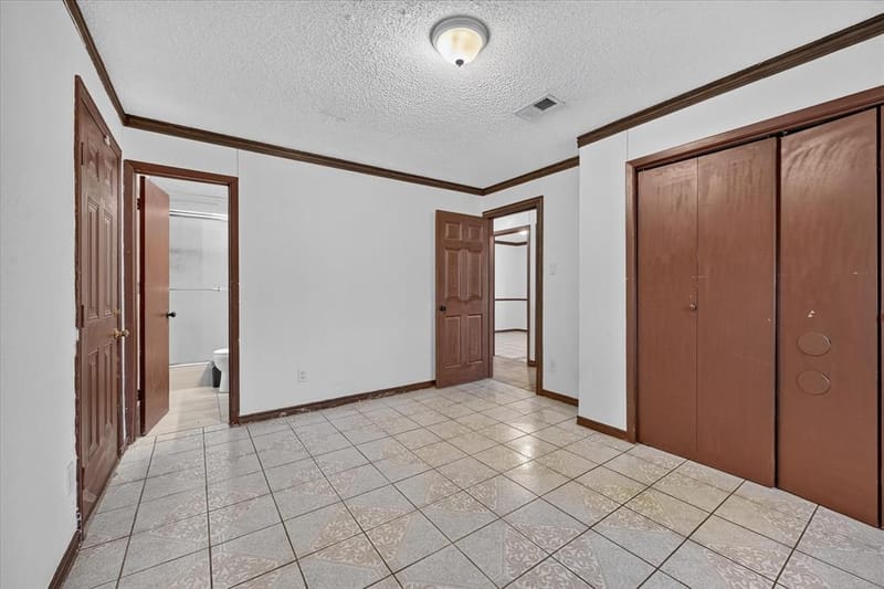 5867 Beau Purple Drive, Dallas TX 75211 - Photo 32