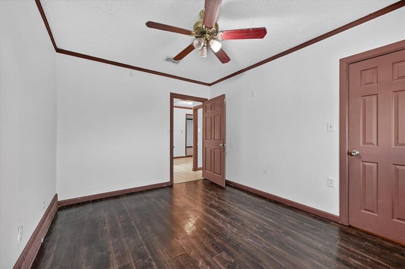 5867 Beau Purple Drive, Dallas TX 75211 - Photo 20