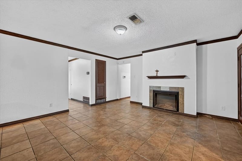 5867 Beau Purple Drive, Dallas TX 75211 - Photo 9