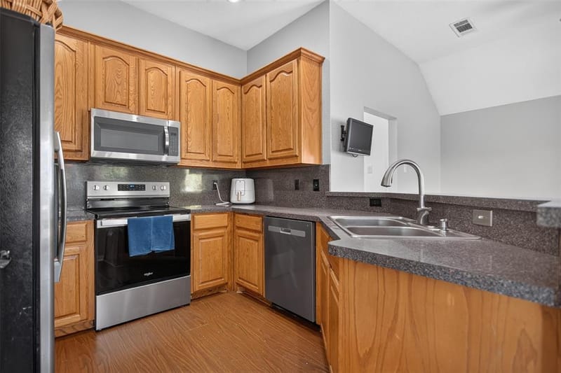 407 E Brooks Street, Forney TX 75126 - Photo 10