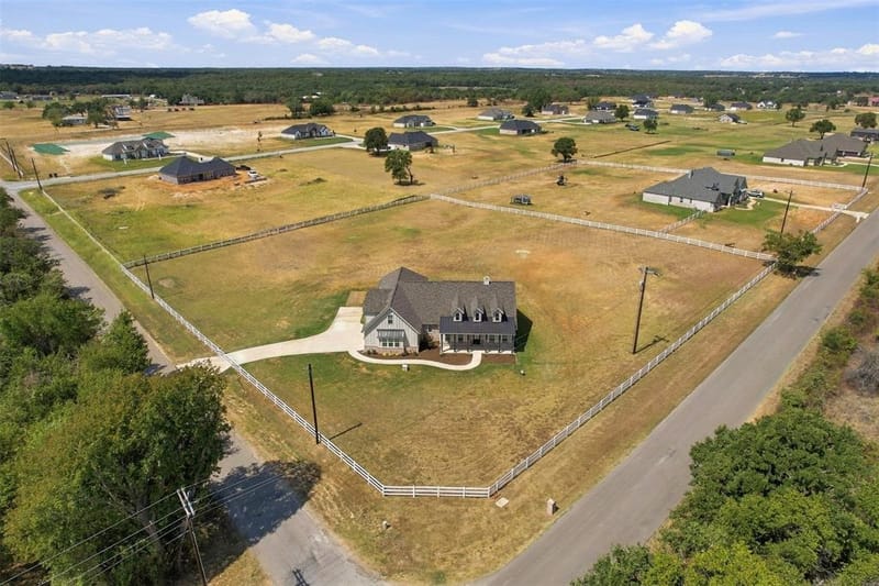 9101 Zion Hill Road, Poolville TX 76487 - Photo 27