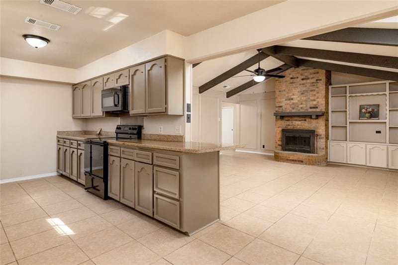 304 Cambridge Drive, Saginaw TX 76179 - Photo 27