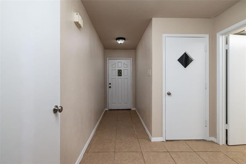 304 Cambridge Drive, Saginaw TX 76179 - Photo 5