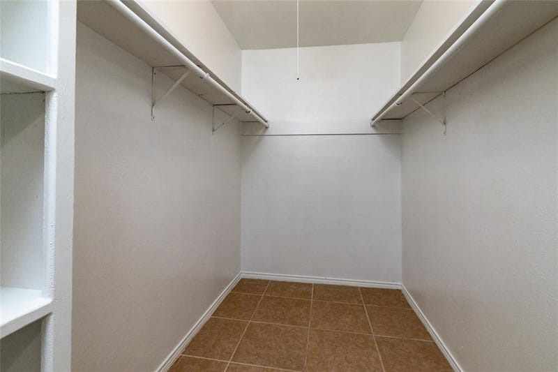 304 Cambridge Drive, Saginaw TX 76179 - Photo 14