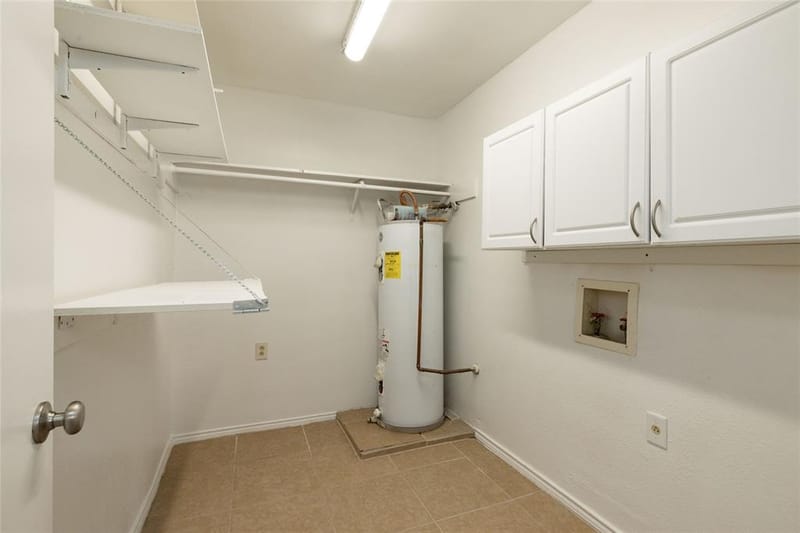 304 Cambridge Drive, Saginaw TX 76179 - Photo 8