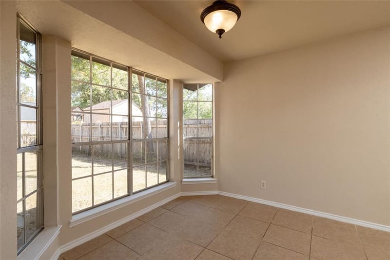 304 Cambridge Drive, Saginaw TX 76179 - Photo 21