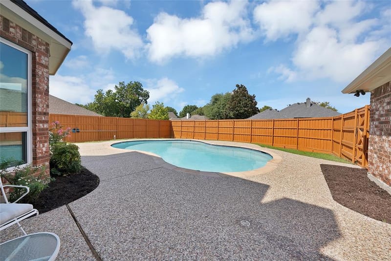 1225 Donegal Lane, Garland TX 75044 - Photo 33