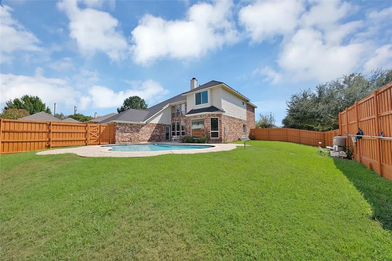 1225 Donegal Lane, Garland TX 75044 - Photo 35