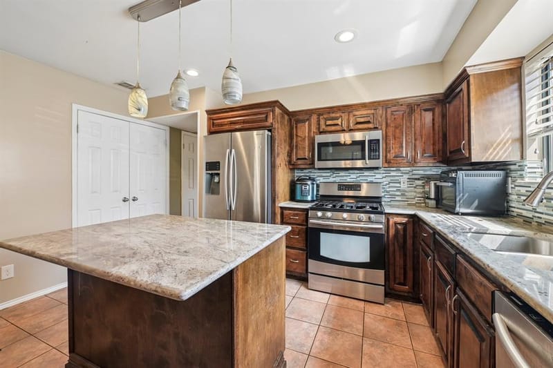 4357 Walsh Lane, Grand Prairie TX 75052 - Photo 12