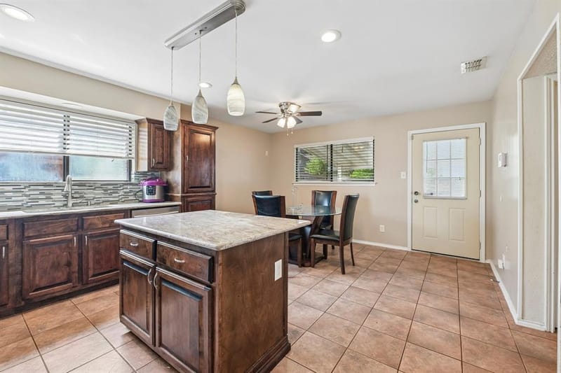 4357 Walsh Lane, Grand Prairie TX 75052 - Photo 10
