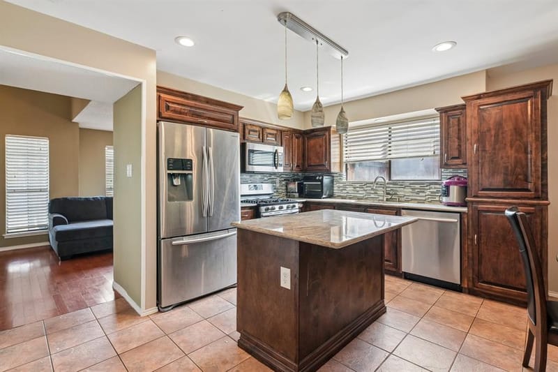4357 Walsh Lane, Grand Prairie TX 75052 - Photo 11