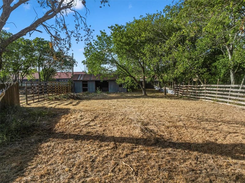 232 Hcr 4263, Hillsboro TX 76645 - Photo 32