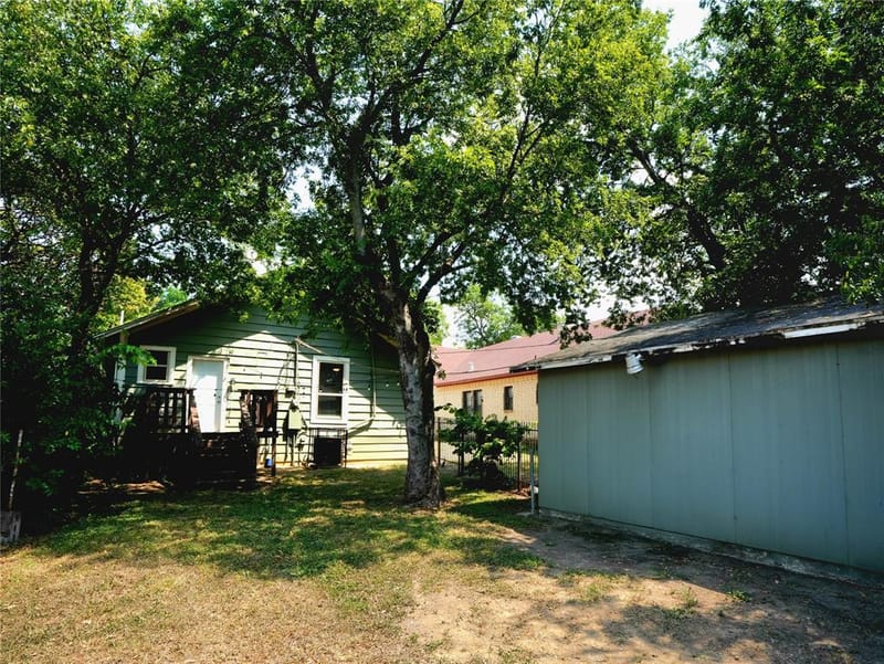 3012 Ryan Avenue, Fort Worth TX 76110 - Photo 12