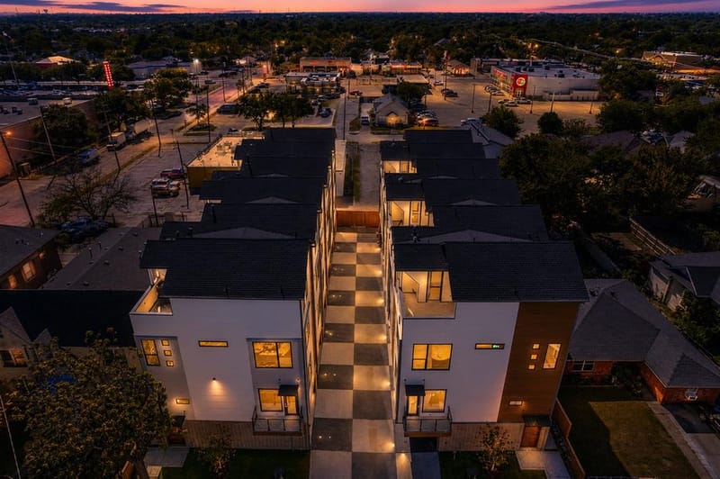 710 W 10th Street # 101, Dallas TX 75208 - Photo 3