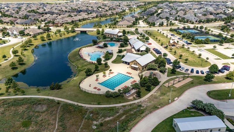 704 Corner Post Path, Celina TX 75009 - Photo 38