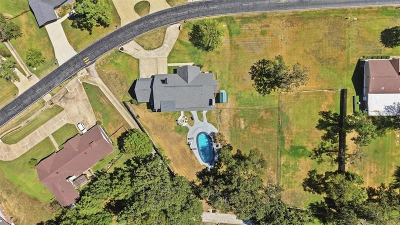420 Kiowa Drive W, Gainesville TX 76240 - Photo 5