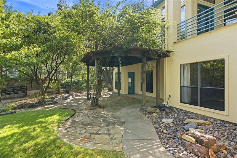 3606 Labrador, Grapevine TX 76051 - Photo 7