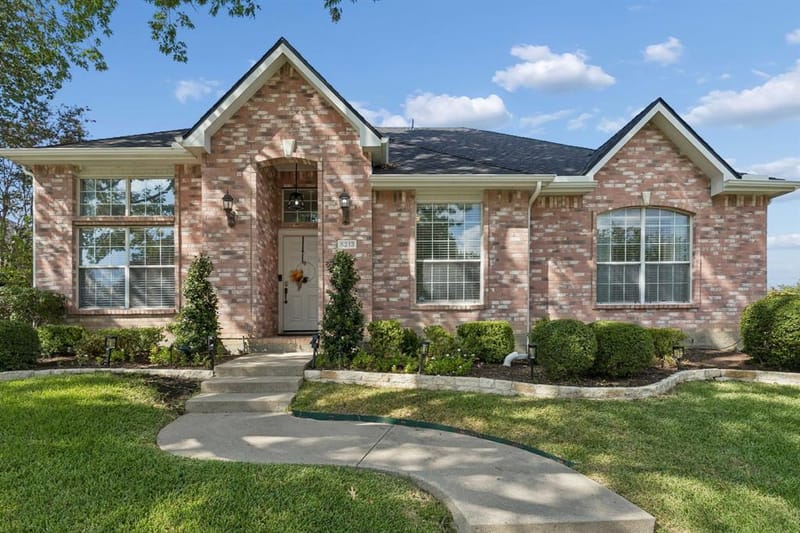 5213 Saint Charles Drive, Rowlett TX 75088 - Photo 2