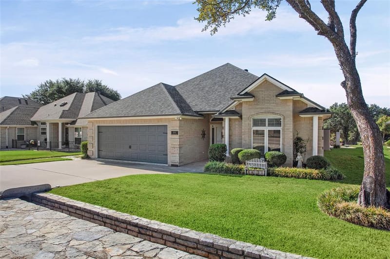 8606 Leisure Lane, Granbury TX 76049 - Photo 3