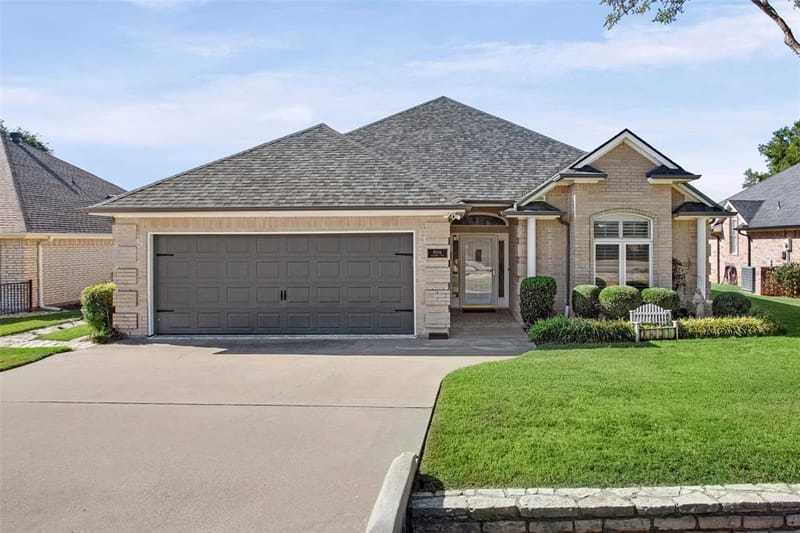8606 Leisure Lane, Granbury TX 76049