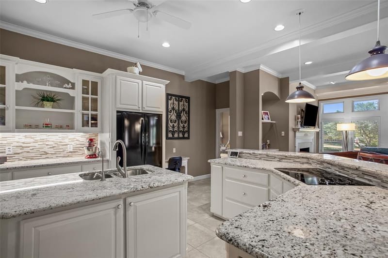 8606 Leisure Lane, Granbury TX 76049 - Photo 18