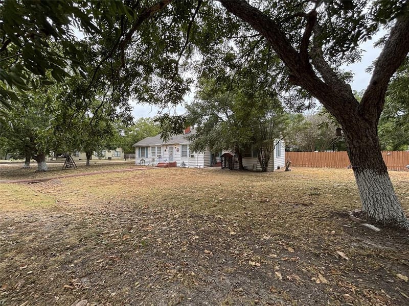 301 SE 5th Street, Kerens TX 75144 - Photo 7