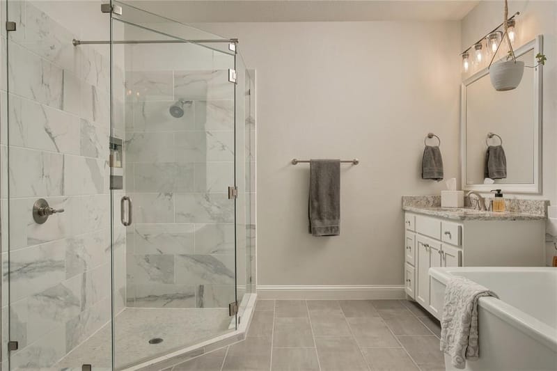 111 Eagle Point N, Azle TX 76020 - Photo 27