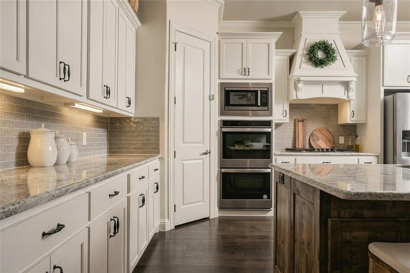 111 Eagle Point N, Azle TX 76020 - Photo 17