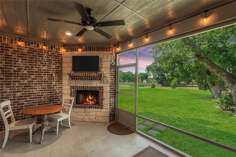 111 Eagle Point N, Azle TX 76020 - Photo 35