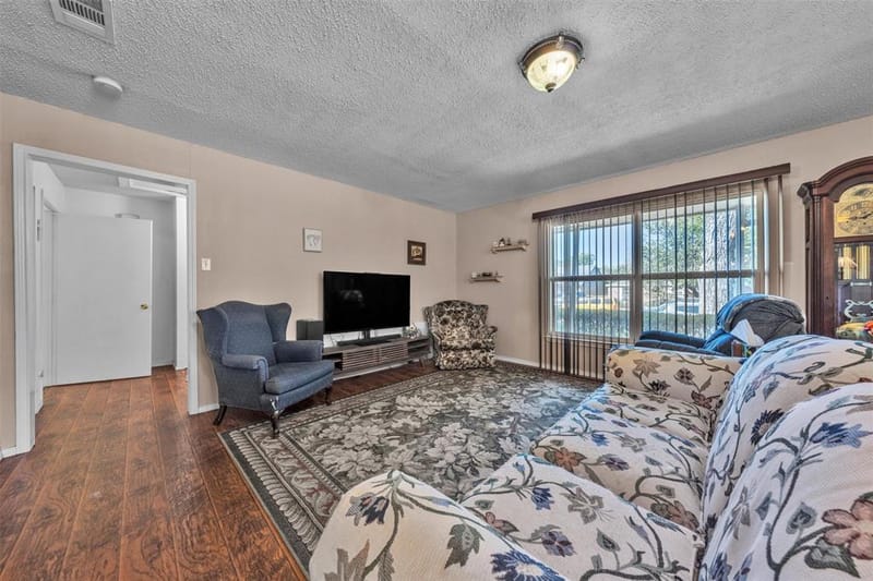 2309 Maryel Drive, Fort Worth TX 76112 - Photo 6