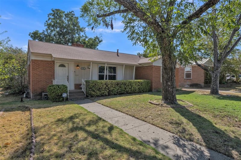 2309 Maryel Drive, Fort Worth TX 76112 - Photo 3