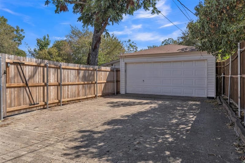 2309 Maryel Drive, Fort Worth TX 76112 - Photo 29
